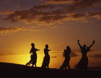 hula dancers